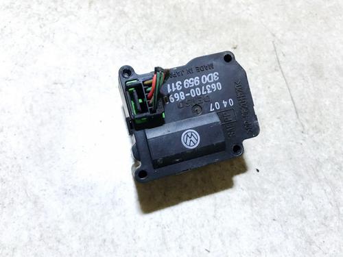 Used Electronic module Electronic module VW PHAETON (3D1, 3D2, 3D3, 3D4, 3D6, 3D7, 3D8, 3D9) 3.0 V6 TDI 4motion (233 hp) 33102158 33102158