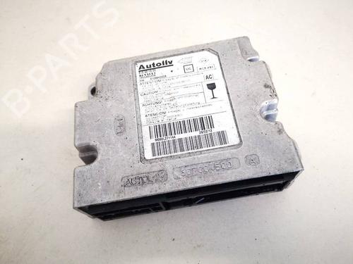 Used ECU airbags ECU airbags RENAULT LAGUNA III (BT0/1) 2.0 dCi (BT07, BT0J, BT14, BT1A, BT1S) (131 hp) 32931158 32931158