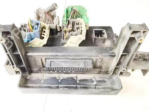 Used Fuse box Fuse box CHRYSLER 300C (LX, LE) 3.5 (253 hp) 32891199 32891199