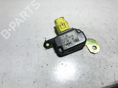 Used Electronic module Electronic module MAZDA 323 F VI Hatchback (BJ) 1.9 16V (BJ14) (114 hp) 33504300 33504300