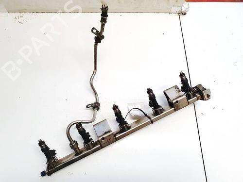 Used Injection rail Injection rail 35220698 35220698