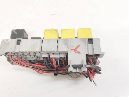 fuse-box-opel-meriva-a-mpv-x03-2003-2004-2005-2006-2007-2008-2009-2010-32929882 main image