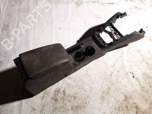 Used Armrest / Center console Armrest / Center console 35239326 35239326