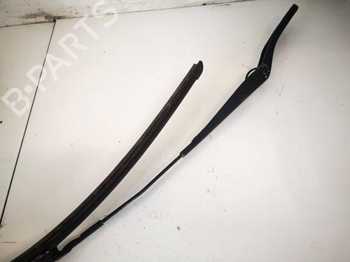 Used Front windshield wiper arm Front windshield wiper arm 32564825 32564825