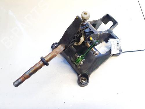 Selector da caixa Selector da caixa TOYOTA COROLLA Verso (ZER_, ZZE12_, R1_) 2.2 D-4D (AUR10_, AUR10R) (177 hp) 35343223 35343223