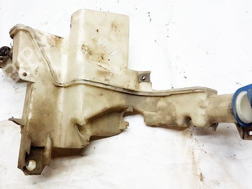 windscreen-washer-tank-vw-passat-b6-3c2-2005-2006-2007-2008-2009-2010-2011-35874953 main image