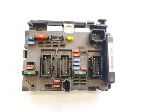 Used Fuse box Fuse box 36852093 36852093