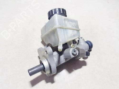 Used Brake master cylinder Brake master cylinder MERCEDES-BENZ C-CLASS (W203) C 180 Kompressor (203.046) (143 hp) 35628765 35628765