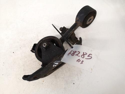 Used Engine mount Engine mount TOYOTA PREVIA II (_R3_) 2.0 D-4D (CLR30_, CLR30R) (116 hp) 32915673 32915673