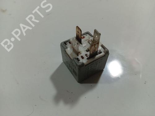 Electronic sensor AUDI 80 B4 Saloon (8C2) 1.9 TDI | BP32560168M84 - Image 2