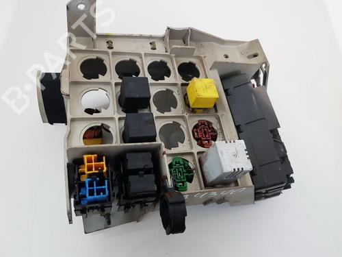 Used Fuse box Fuse box PEUGEOT 406 (8B) 1.9 TD (90 hp) 33504887 33504887