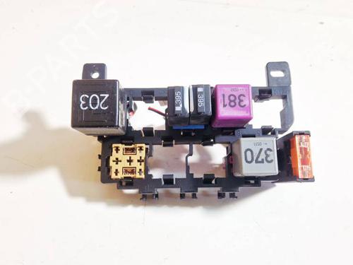 Used Fuse box AUDI A6 C6 (4F2) 2.4 (177 hp) 32571716
