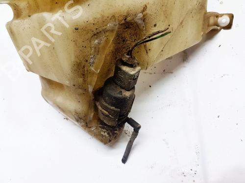 Used Washer pump Washer pump VW PASSAT B5.5 (3B3) 2.0 (115 hp) 35882401 35882401