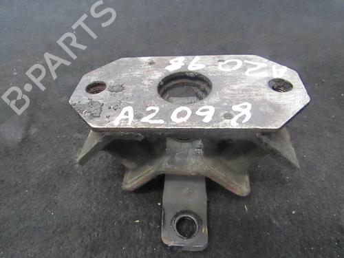 Used Engine mount Engine mount SUZUKI GRAND VITARA I Open Off-Road Vehicle (GT) 1.6 4x4 (SQ416) (94 hp) 33486535 33486535