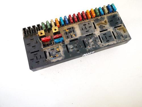 Used Fuse box Fuse box VW PASSAT B5 Variant (3B5) 1.9 TDI (110 hp) 33076626 33076626