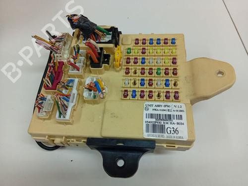 Used Fuse box Fuse box KIA SORENTO II (XM) 2.2 CRDi (197 hp) 33837757 33837757
