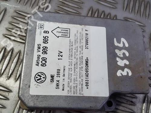 ecu-airbags-vw-passat-b5-variant-3b5-1997-1998-1999-2000-2001-33495791 main image