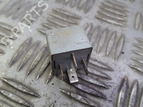 Used Electronic sensor Electronic sensor VW GOLF IV (1J1) 1.9 TDI (110 hp) 33495174 33495174