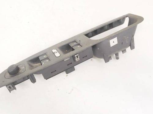 Used Switch Switch VW GOLF V (1K1) 1.9 TDI (105 hp) 32930369 32930369