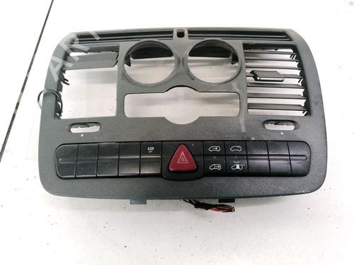 Used Air vent Air vent MERCEDES-BENZ VITO Bus (W639) 109 CDI (639.701, 639.703, 639.705) (88 hp) 32913038 32913038