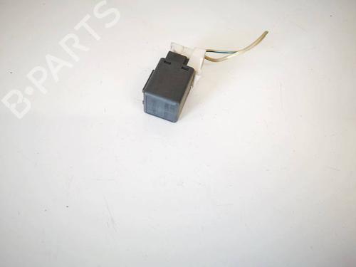 other-nissan-primera-hatchback-p12-2002-32959740 main image