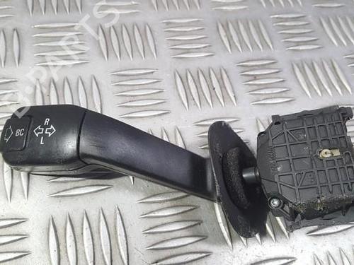 Used Warning switch Warning switch BMW 5 (E39) 525 tds (143 hp) 35692104 35692104