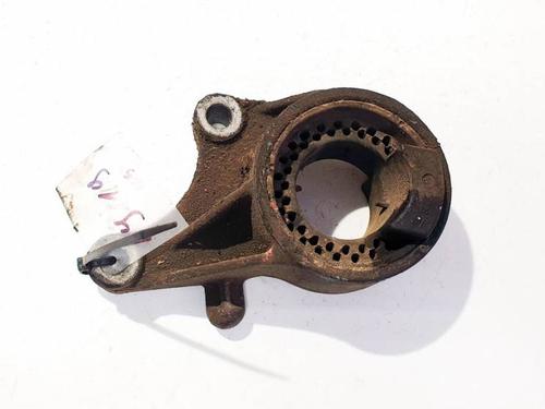 Used Engine mount Engine mount 32944895 32944895