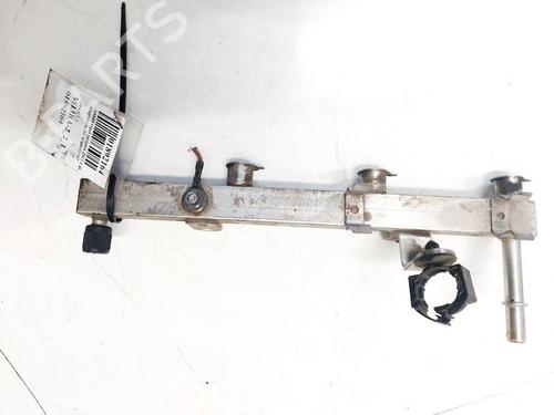 Used Injection rail Injection rail 35304813 35304813