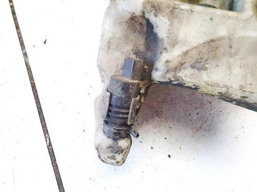 Used Washer pump Washer pump VW PASSAT B5.5 (3B3) 1.9 TDI (101 hp) 40245458 40245458