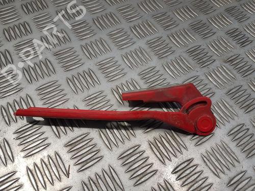 hingedoor-check-strap-audi-a4-b5-8d2-1994-1995-1996-1997-1998-1999-2000-2001-35705633 main image