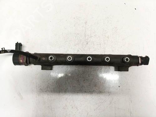 Used Injection rail Injection rail 34920672 34920672
