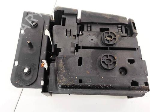 fuse-box-opel-meriva-a-mpv-x03-2003-2004-2005-2006-2007-2008-2009-2010-32933430 main image