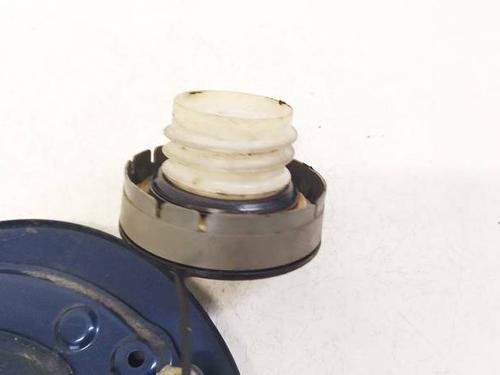 Used Fuel cap Fuel cap 35003532 35003532