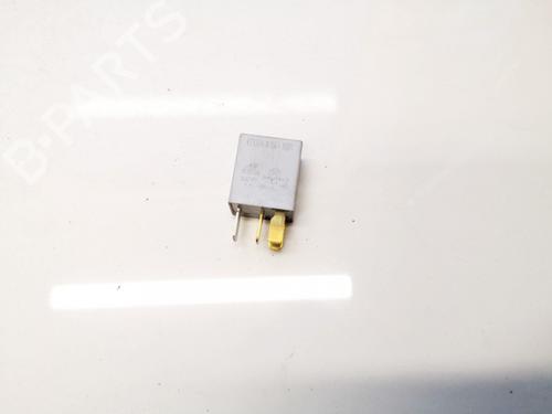Used Electronic sensor Electronic sensor TOYOTA AVENSIS Saloon (_T27_) 2.0 D-4D (ADT270_, ADT270R) (126 hp) 33109445 33109445