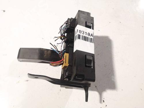Used Fuse box Fuse box 32576541 32576541