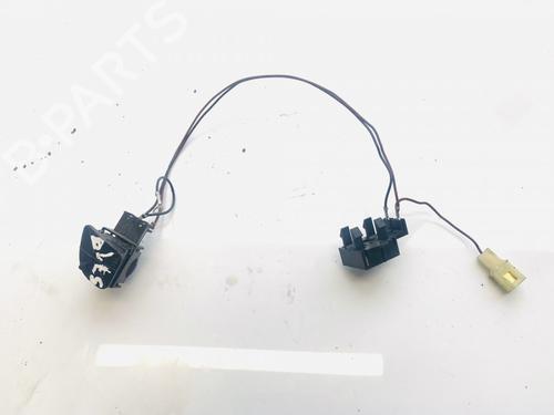 Used Steering wheel controls Steering wheel controls 35541865 35541865