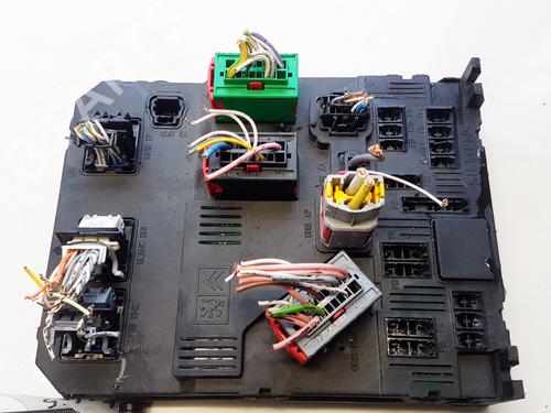 Used Electronic module Electronic module PEUGEOT 407 (6D_) 2.2 (6D3FZE, 6D3FZH) (158 hp) 35642352 35642352
