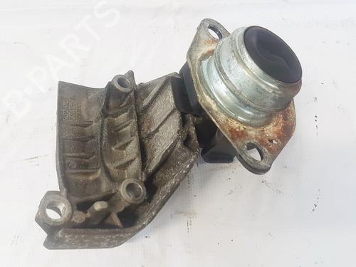 Used Engine mount Engine mount RENAULT MEGANE I (BA0/1_) 1.4 16V (BA0D, BA1H, BA0W, BA10) (95 hp) 33066218 33066218