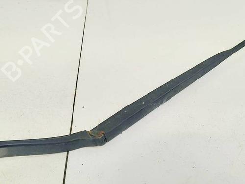 Vindspejlsviskerarm RENAULT SCÉNIC II (JM0/1_) 1.9 dCi (JM0G, JM12, JM1G, JM2C) (120 hp) 32601733