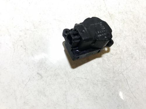 Used Electronic module Electronic module FORD S-MAX (WA6) 1.8 TDCi (125 hp) 33513387 33513387