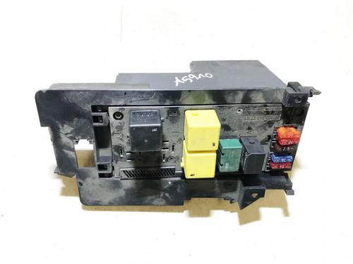 Used Fuse box Fuse box MERCEDES-BENZ C-CLASS (W202) C 200 Kompressor (202.025) (192 hp) 33107800 33107800