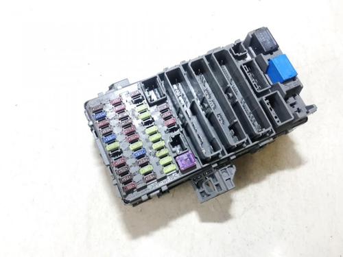 Used Fuse box Fuse box HONDA CR-V III (RE_) 2.2 i-DTEC 4WD (RE6) (150 hp) 33517262 33517262
