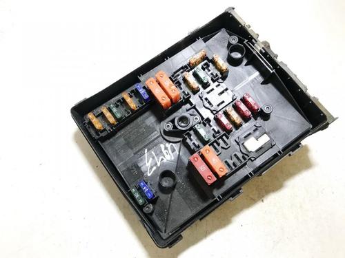 Used Fuse box Fuse box VW CADDY III Box Body/MPV (2KA, 2KH, 2CA, 2CH) 1.9 TDI (75 hp) 33515987 33515987