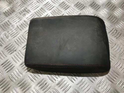 Used Armrest / Center console Armrest / Center console MAZDA 6 Estate (GJ, GL) 2.2 D (150 hp) 35695991 35695991