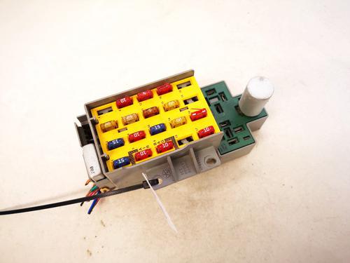 Used Fuse box Fuse box CHRYSLER NEON (PL) 2.0 16V (133 hp) 33079420 33079420