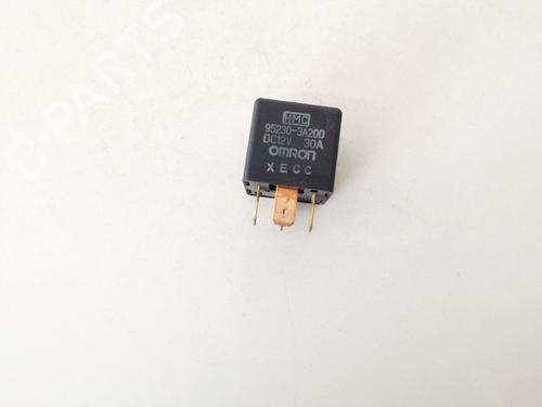 Used Electronic sensor Electronic sensor HYUNDAI ELANTRA III (XD) 2.0 CRDi (113 hp) 33068034 33068034