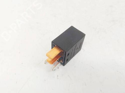 Used Electronic sensor Electronic sensor MITSUBISHI COLT VI (Z3_A, Z2_A) 1.3 (Z21A) (95 hp) 32584862 32584862