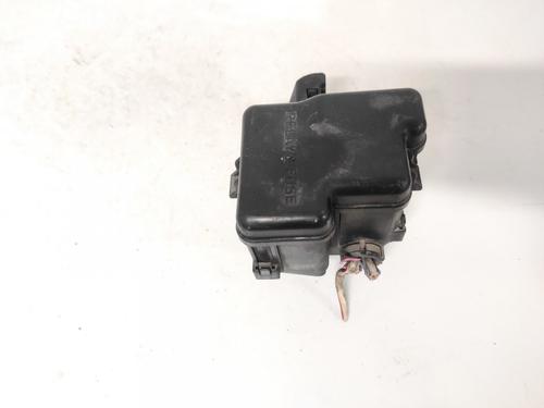 Used Fuse box Fuse box 33084978 33084978