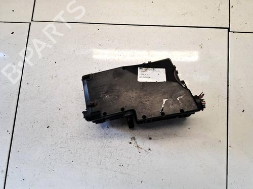 Used Fuse box Fuse box 33526126 33526126