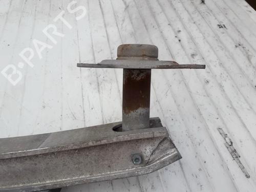 Used Front bumper bracket Front bumper bracket 35602947 35602947